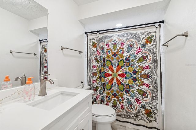 712 LEMONWOOD DR, Oldsmar, FL 34677