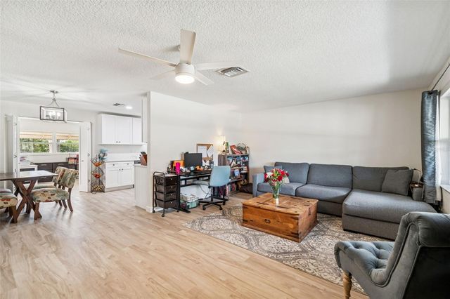 712 LEMONWOOD DR, Oldsmar, FL 34677