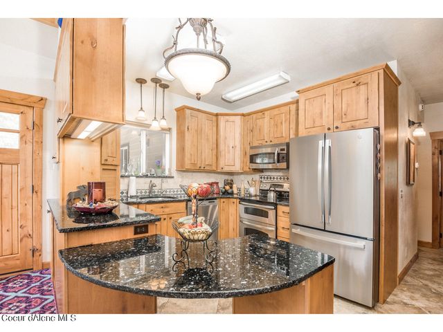 762 Geenen Rd., Cocolalla, ID 83813
