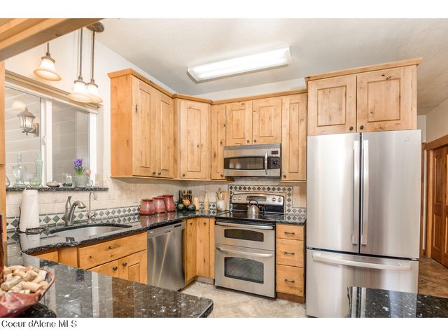 762 Geenen Rd., Cocolalla, ID 83813