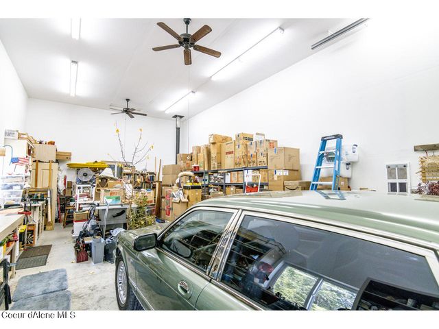 762 Geenen Rd., Cocolalla, ID 83813