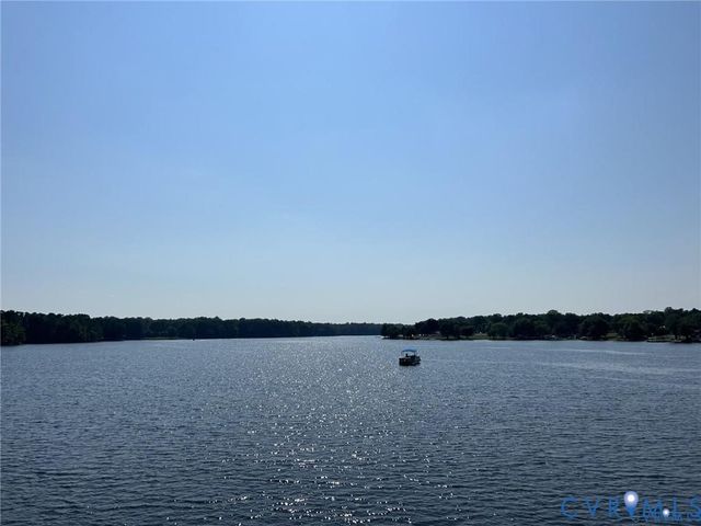 501 Smith Dr, Ruther Glen, VA 22546