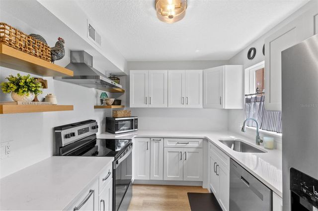 267 CROWN OAKS WAY 267, Longwood, FL 32779