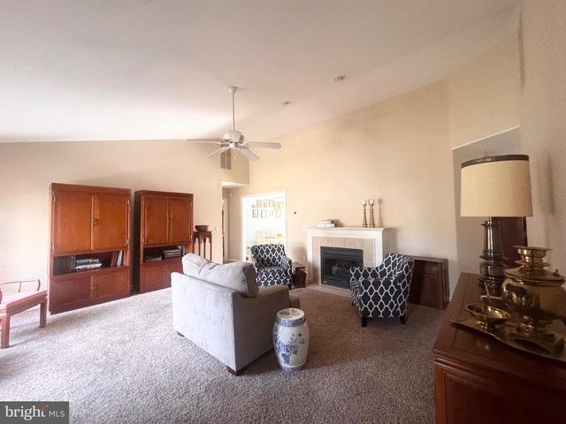 1 PINE TREE CIR, Lewes, DE 19958