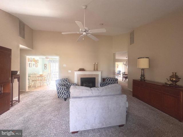 1 PINE TREE CIR, Lewes, DE 19958