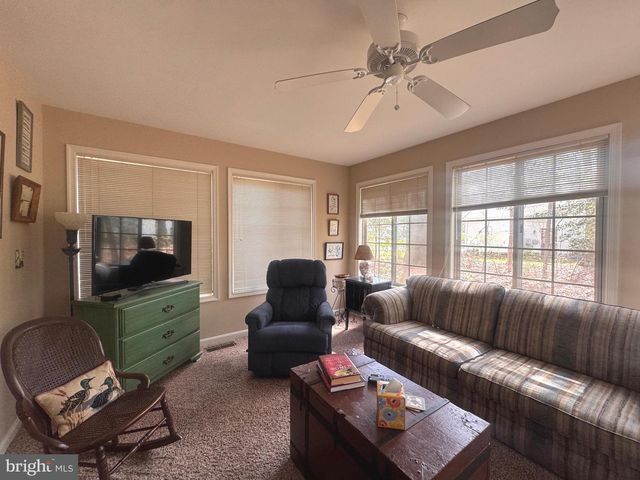 1 PINE TREE CIR, Lewes, DE 19958