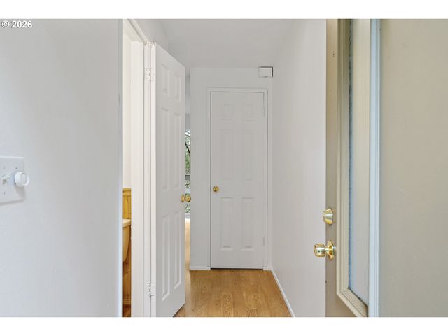 40 CERVANTES Cir, Lake Oswego, OR 97035