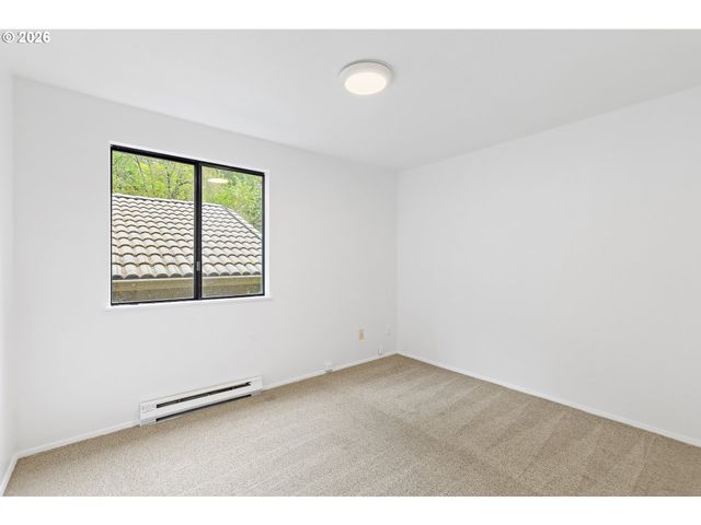 40 CERVANTES Cir, Lake Oswego, OR 97035