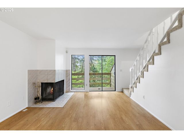 40 CERVANTES Cir, Lake Oswego, OR 97035