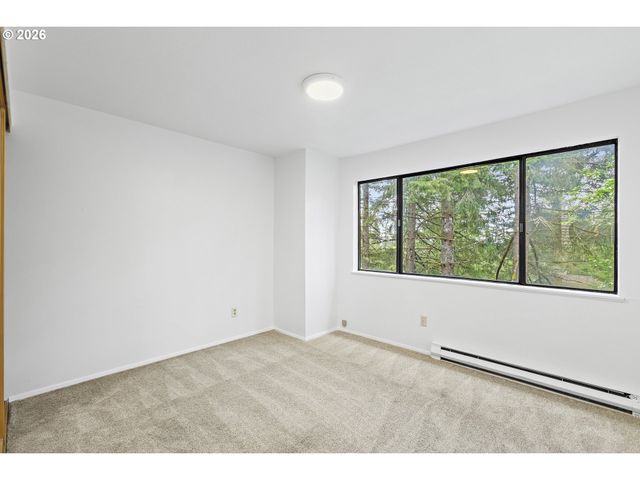 40 CERVANTES Cir, Lake Oswego, OR 97035