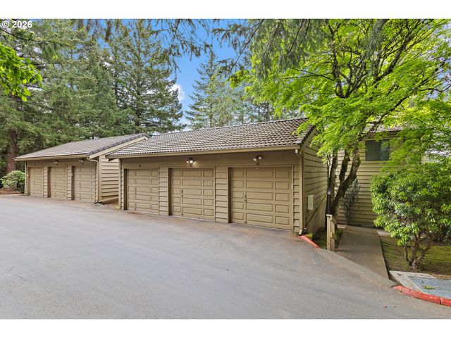 40 CERVANTES Cir, Lake Oswego, OR 97035