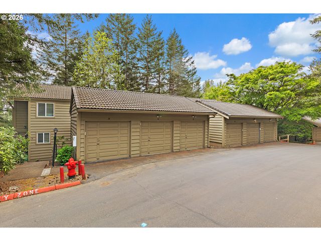 40 CERVANTES Cir, Lake Oswego, OR 97035