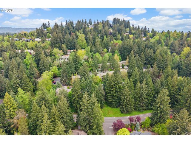 40 CERVANTES Cir, Lake Oswego, OR 97035