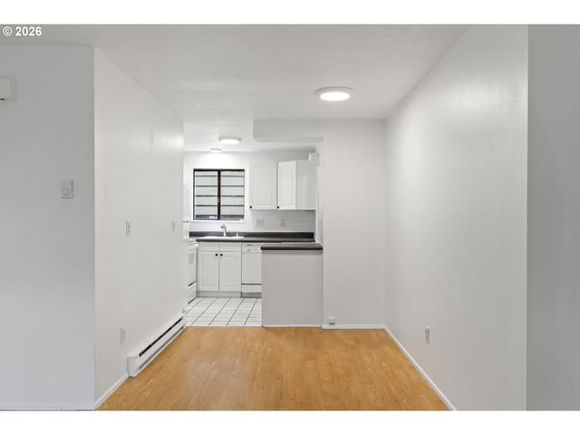 40 CERVANTES Cir, Lake Oswego, OR 97035