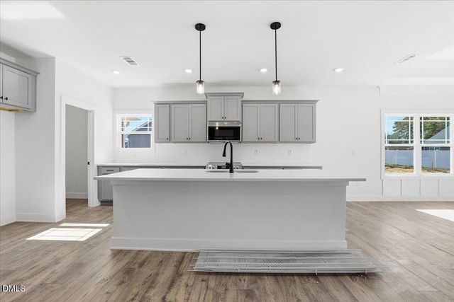 109 Manchester Court, La Grange, NC 28551