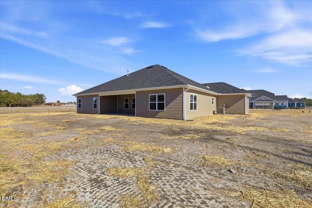 109 Manchester Court, La Grange, NC 28551