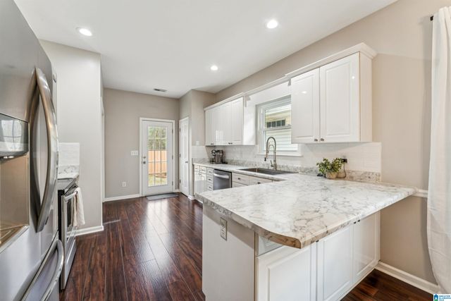 9002 BROOKLINE LANE, Helena, AL 35080