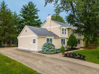 8774 Tanagerwoods Drive, Cincinnati, OH 45249