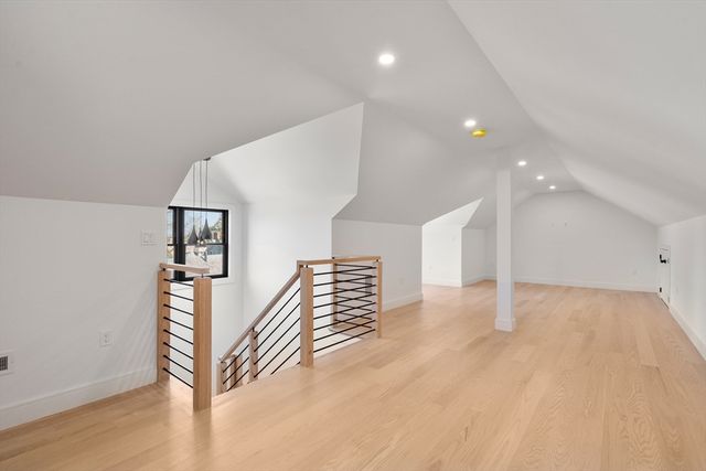 180 Hunnewell Ave A, Newton, MA 02458