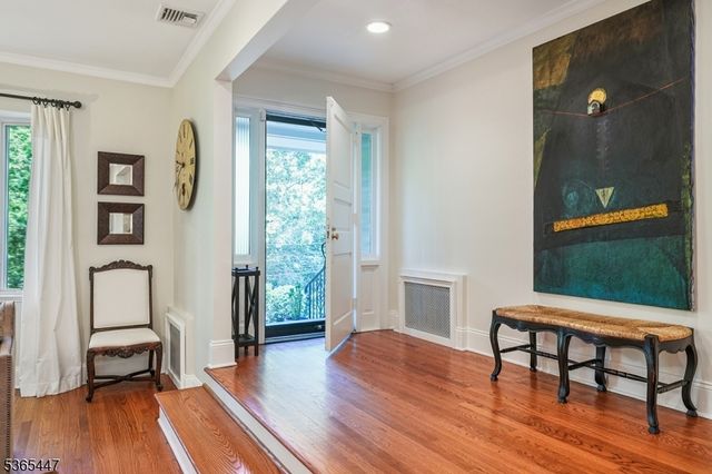 110 Division Ave, Summit City, NJ 07901