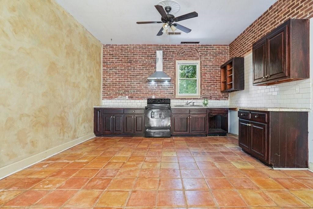 1513 Old Jones Road, Alpharetta, GA 30004