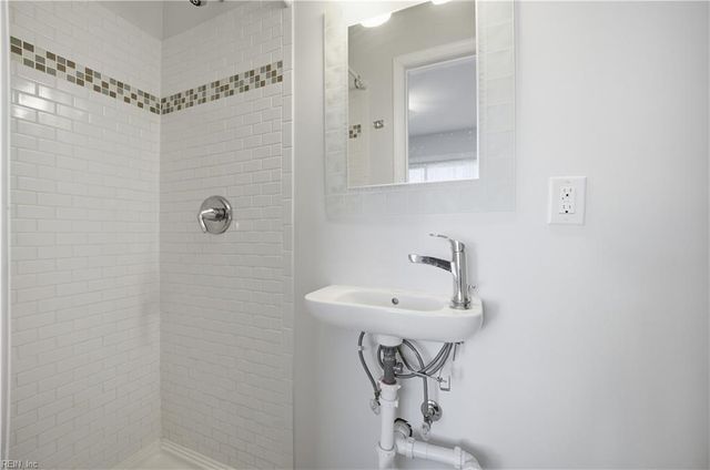 1207 77th ST, Newport News, VA 23605