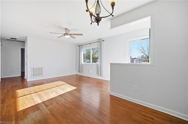 1207 77th ST, Newport News, VA 23605