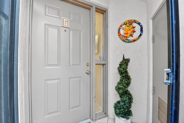 5188 Europa Drive G, Boynton Beach, FL 33437