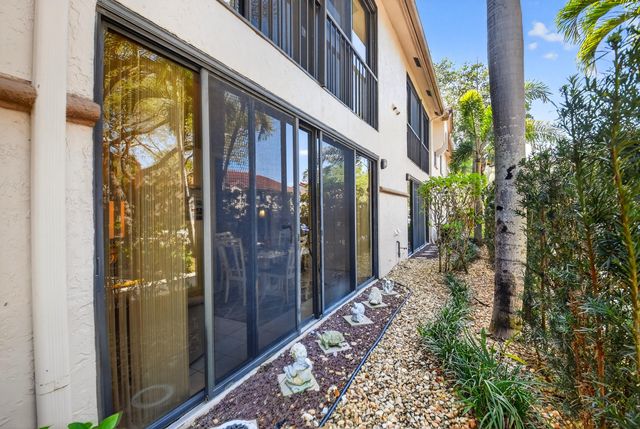 5188 Europa Drive G, Boynton Beach, FL 33437