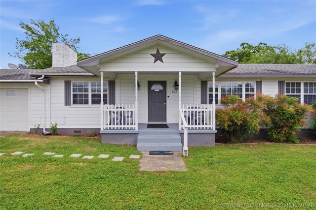 702 N Cherokee Street, Salina, OK 74365