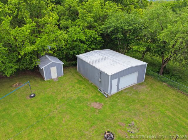 702 N Cherokee Street, Salina, OK 74365
