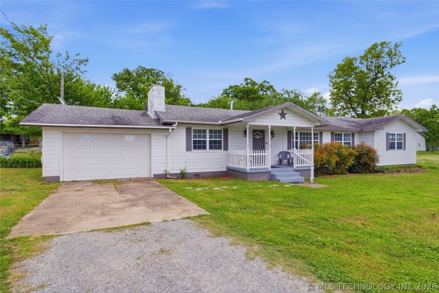 702 N Cherokee Street, Salina, OK 74365