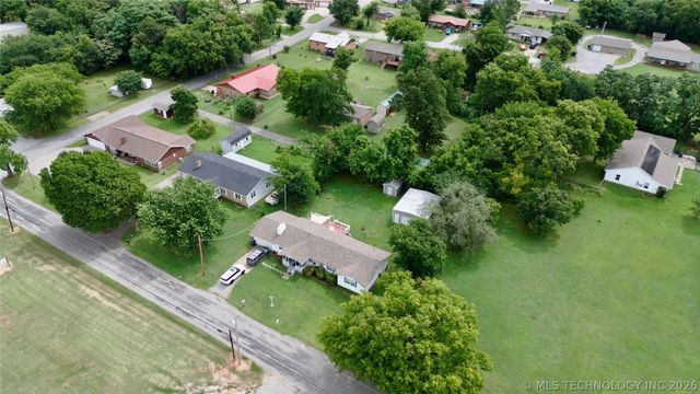 702 N Cherokee Street, Salina, OK 74365
