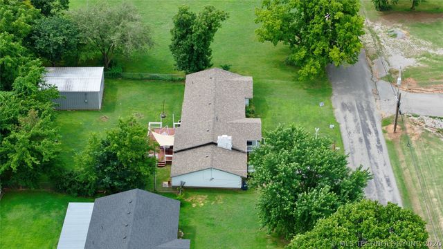 702 N Cherokee Street, Salina, OK 74365