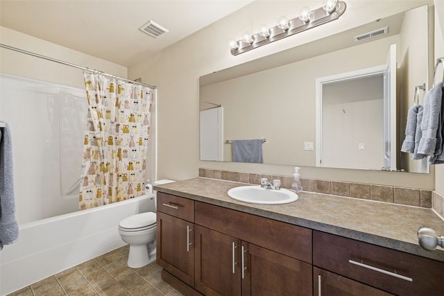 24034 221st Lane SE, Maple Valley, WA 98038