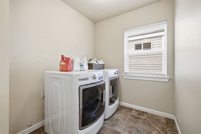 24034 221st Lane SE, Maple Valley, WA 98038