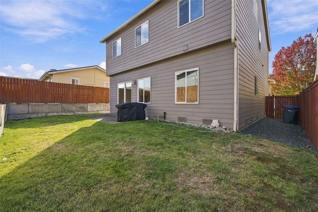 24034 221st Lane SE, Maple Valley, WA 98038