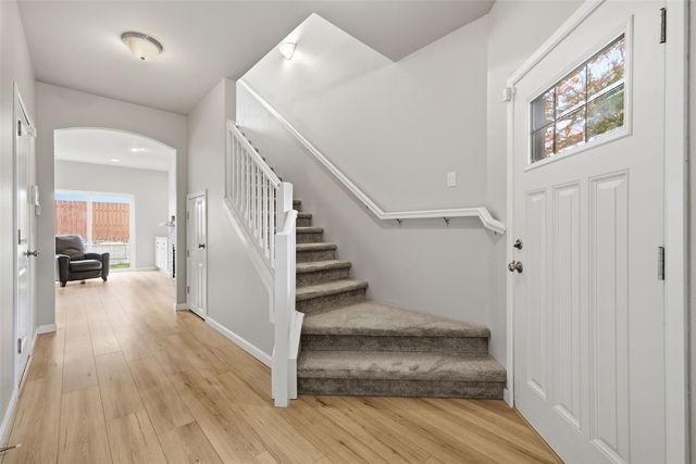 24034 221st Lane SE, Maple Valley, WA 98038
