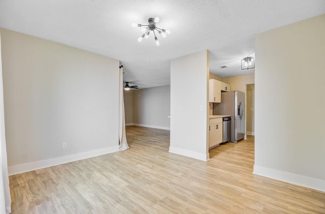 1001 Waterwood Drive, Goose Creek, SC 29445