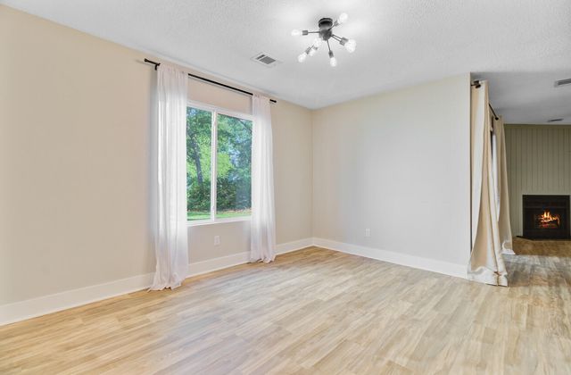 1001 Waterwood Drive, Goose Creek, SC 29445