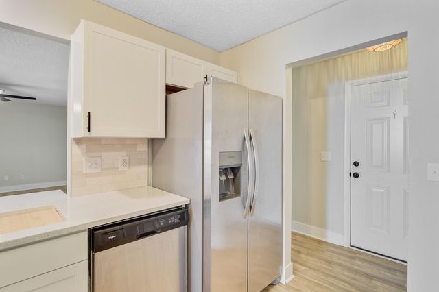 1001 Waterwood Drive, Goose Creek, SC 29445