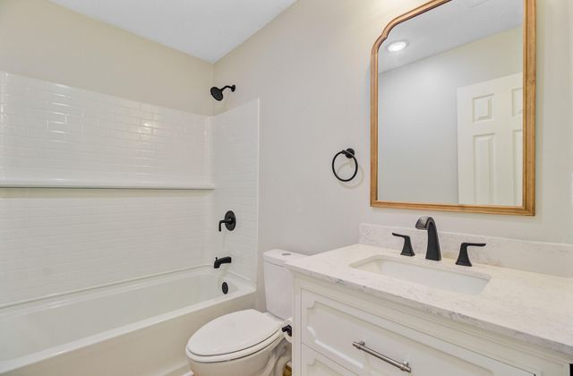 1001 Waterwood Drive, Goose Creek, SC 29445