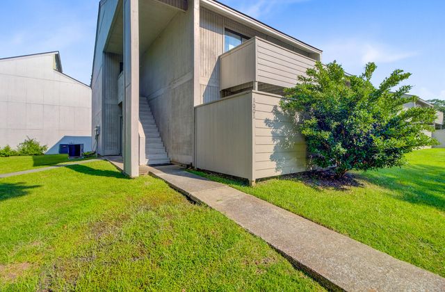 1001 Waterwood Drive, Goose Creek, SC 29445