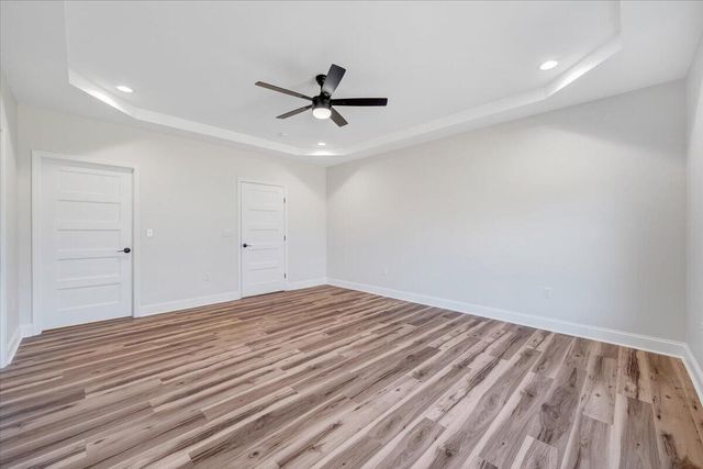 380 Parford LN, Moneta, VA 24121