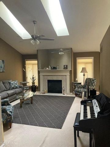 15437 Pebble Pointe Drive, Clinton Twp, MI 48038