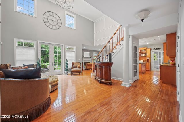 6 Huggins Lane, Manalapan, NJ 07726