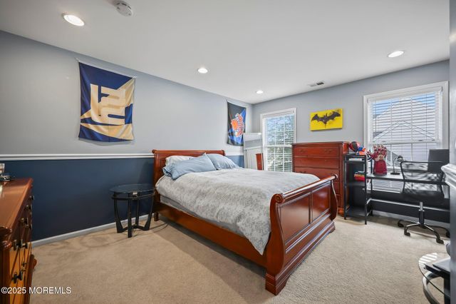 6 Huggins Lane, Manalapan, NJ 07726