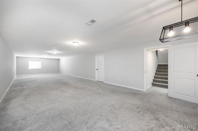 260 Emerald Way W, Granite City, IL 62040