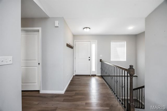 260 Emerald Way W, Granite City, IL 62040