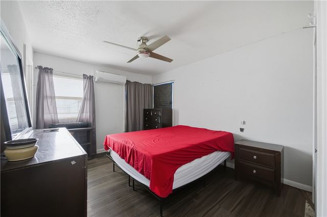 4345 Amherst Dr, Corpus Christi, TX 78412